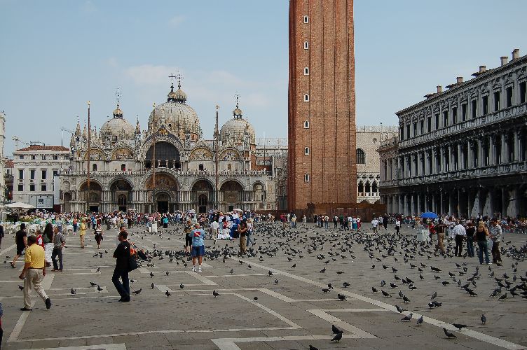herr der diebe thief lord venedig venice venezia markusplatz piazza san marco basilica basilika campanile herr der diebe thief lord venedig venice venezia markusplatz piazza san marco basilica basilika campanile