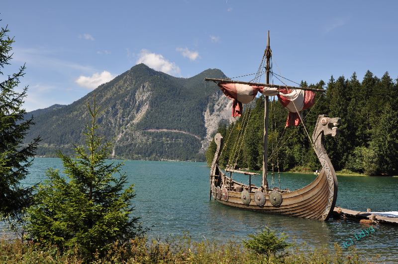 wickie und der grosse wettkampf wikingerboot freya wickie und der grosse wettkampf wikingerboot freya
